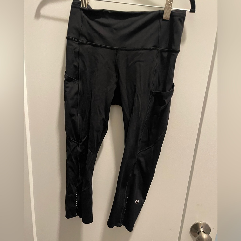 Lululemon Fast and Free size 6 workout pants